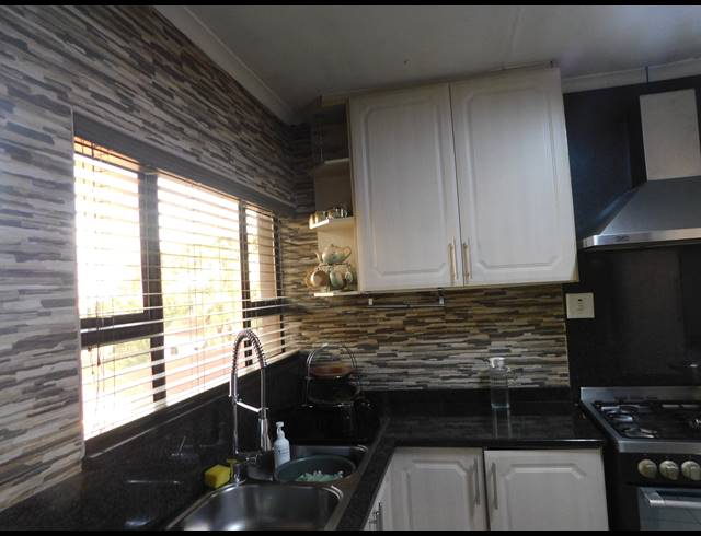 3 BEDROOM HOUSE FOR SALE IN BURLINGTON HEIGHTS